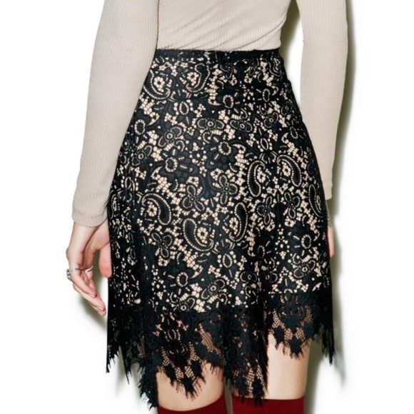 NWOT For Love and Lemons black Vika lace skirt - Picture 8 of 8